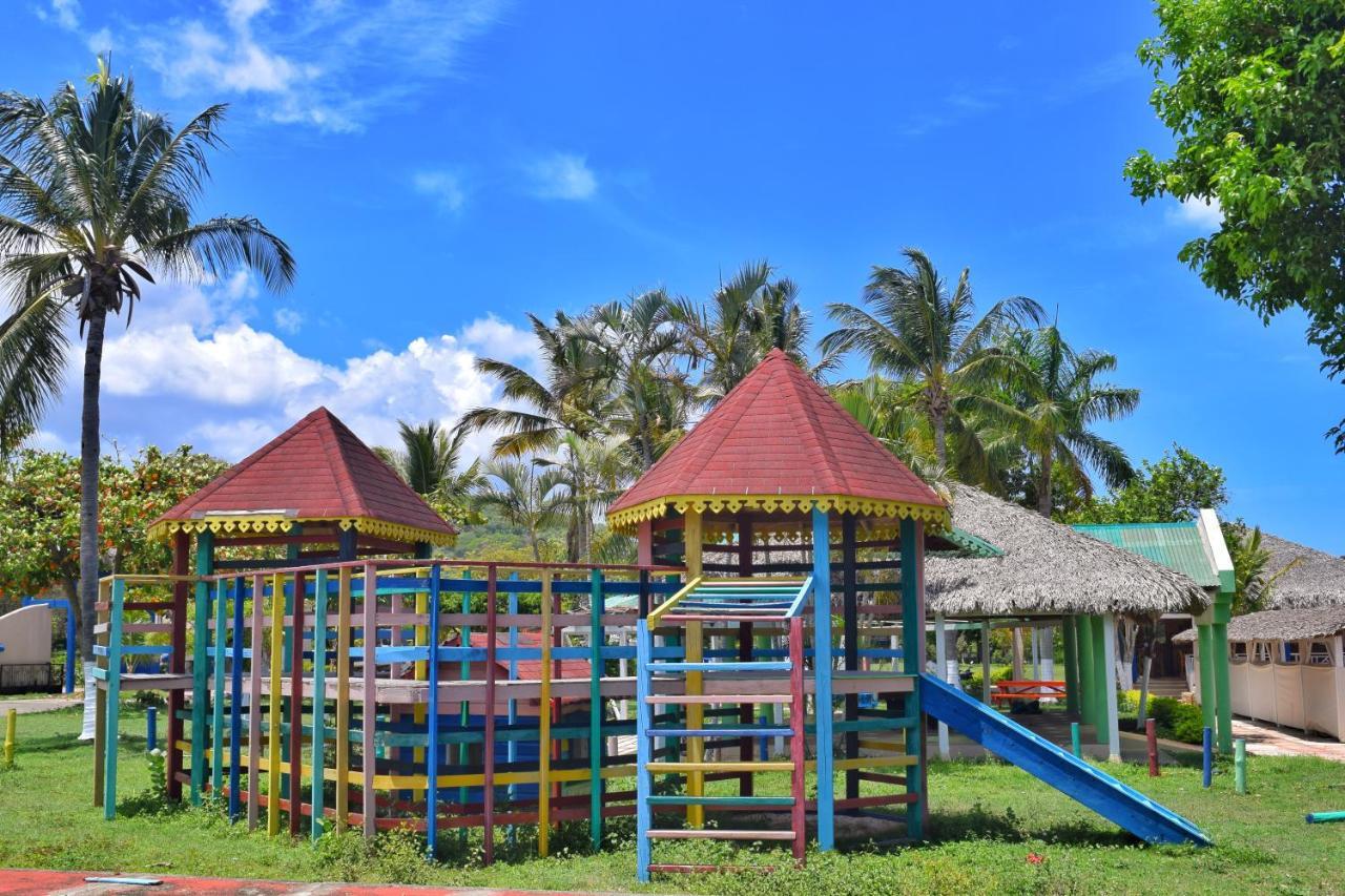 Puerto Blanco Marina & Hotel Luperon Ngoại thất bức ảnh